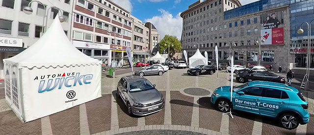 360°-VR-Panorama Fahrzeugaustellung des Autohauses Wicke bei der 30. AUTO-Schau auf dem Dr.-Ruer-Platz in der Bochumer Innenstadt