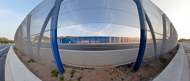 360°-VR-Panorama auf einer Autobahn-Baustelle