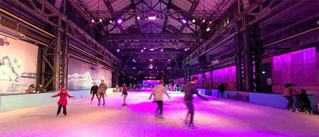 360°-Panorama EisSalon Ruhr Eislauffläche und Eisstockschießen