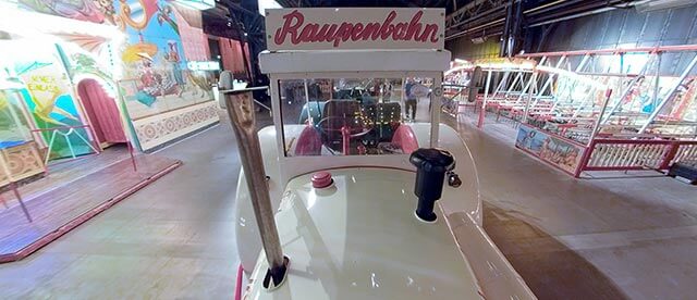 360°-Panorama Historischer Jahrmarkt Jahrhunderthalle Bochum Traktor "Raupenbahn"
