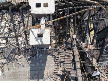 Foto mit Drohne: Luftaufnahmen Brandinspektion Drohne Brandschaden