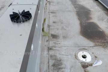 Dachinspektion mit Drohne in NRW - Luftaufnahmen für Dachkontrolle, effizient, sicher und kostensparend