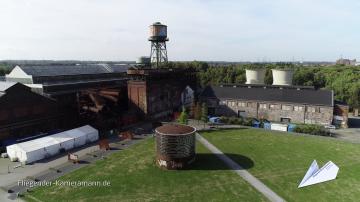 Luftaufnahmen mit Drohne an der Jahrhunderthalle in Bochum