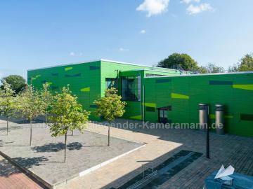 Luftaufnahmen mit Drohne vom modernisierten Schulzentrum Wiemelhausen in Bochum
