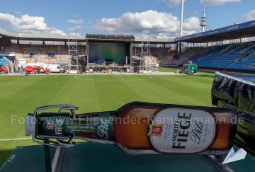 Luftaufnahmen mit Drohne vom Bühnenaufbau im Ruhrstadion vom VfL Bochum 1848