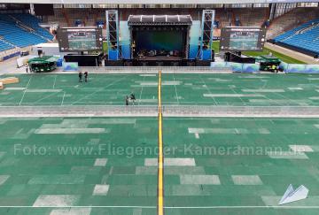 Luftaufnahmen mit Drohne vom Bühnenaufbau im Ruhrstadion vom VfL Bochum 1848