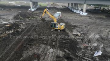 Foto mit Drohne: Luftaufnahmen mit Drohne von der Baustelle am Dortmunder Hafen