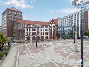 Foto mit Drohne: Drohnenfoto vom Friedensplatz und Alten Stadthaus in Dortmund