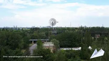 Foto mit Drohne: Kameradrohne im Landschaftspark Duisburg-Nord für hochauflösende Luftbilder und Luftaufnahmen (Fotos und Videos)