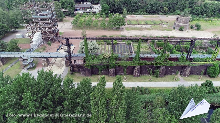 Kameradrohne im Landschaftspark Duisburg-Nord für hochauflösende Luftbilder und Luftaufnahmen (Fotos und Videos)