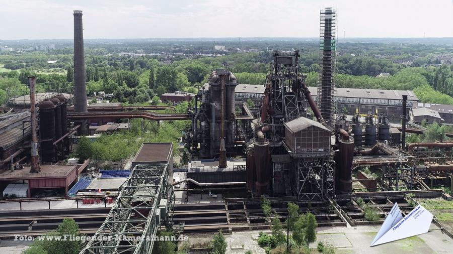 Kameradrohne im Landschaftspark Duisburg-Nord für hochauflösende Luftbilder und Luftaufnahmen (Fotos und Videos)