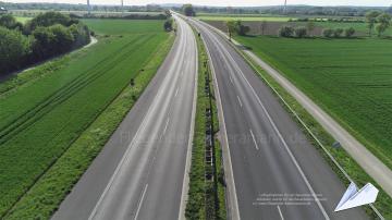 Foto mit Drohne: Kameradrohne in Emmerich / Kreis Kleve für hochauflösende Luftbilder und Luftaufnahmen (Fotos und Videos)