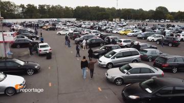 Luftaufnahmen mit Drohne für TV-Produktion über Automarkt in Essen