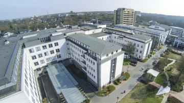 Foto mit Drohne: Luftaufnahmen mit Drohne vom Westdeutschen Herz- und Gefäßzentrum (WHGZ) am Universitätsklinikum Essen