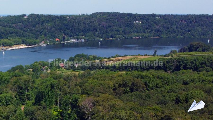 Kameradrohne in Essen für hochauflösende Luftbilder und Luftaufnahmen, hier der Baldeneysee