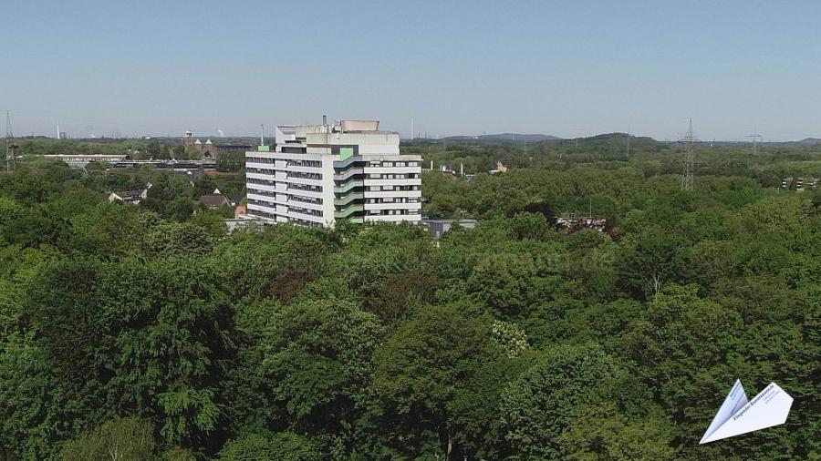 Kameradrohne mit Blick auf Gelsenkirchen für hochauflösende Luftbilder und Luftaufnahmen (Fotos und Videos)