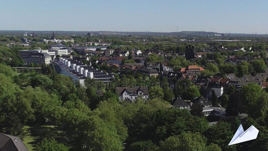 Kameradrohne mit Blick auf Gelsenkirchen für hochauflösende Luftbilder und Luftaufnahmen (Fotos und Videos)