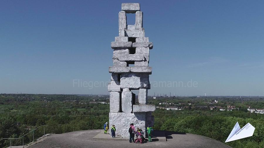 Kameradrohne mit Blick auf Gelsenkirchen für hochauflösende Luftbilder und Luftaufnahmen (Fotos und Videos)