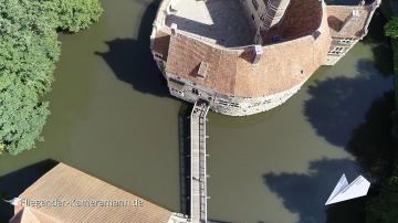 Foto mit Drohne: Luftaufnahmen der Burg Vischering in Lüdinghausen mit unserer Kameradrohne