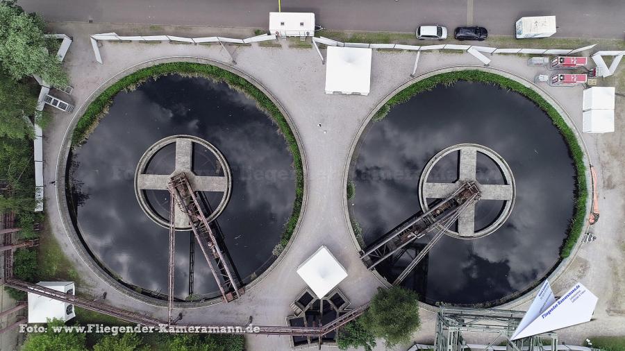 Kameradrohne im Landschaftspark Duisburg-Nord in der Nähe von Moers für hochauflösende Luftbilder und Luftaufnahmen (Fotos und Videos)