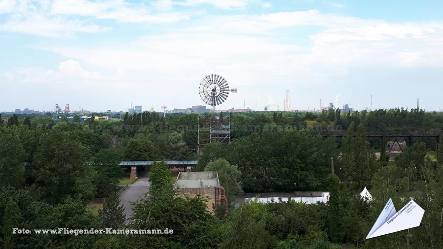 Kameradrohne im Landschaftspark Duisburg-Nord in der Nähe von Moers für hochauflösende Luftbilder und Luftaufnahmen (Fotos und Videos)