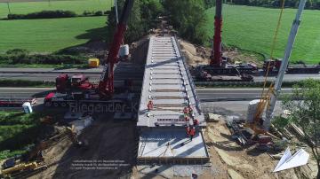 Foto mit Drohne: Luftaufnahmen mit Drohne in NRW: Drohnenaufnahmen Baustelle Autobahnbrücke