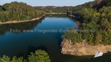 Foto mit Drohne: Luftaufnahmen mit Drohne in NRW: Drohnenaufnahmen der Wuppertalsperre im Bergischen Land bei Remscheid