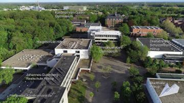 Foto mit Drohne: Luftaufnahmen mit Drohne in NRW: Drohnenaufnahme vom Schulzentrum in Münster-Hiltrup