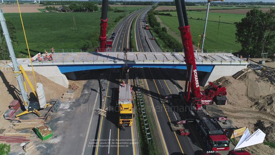 Luftaufnahmen mit Drohne in NRW: Drohnenaufnahmen Baustelle Autobahnbrücke