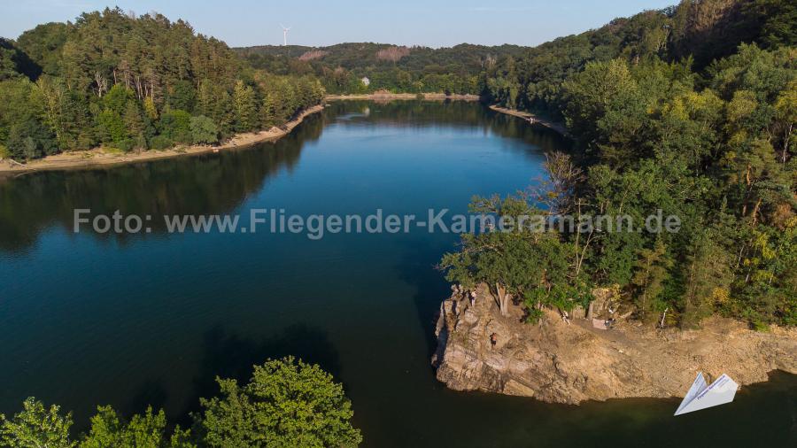 Luftaufnahmen mit Drohne in NRW: Drohnenaufnahmen der Wuppertalsperre im Bergischen Land bei Remscheid