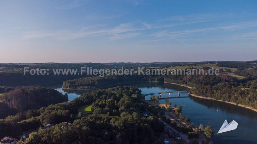 Luftaufnahmen mit Drohne in NRW: Drohnenaufnahmen der Wuppertalsperre im Bergischen Land bei Remscheid