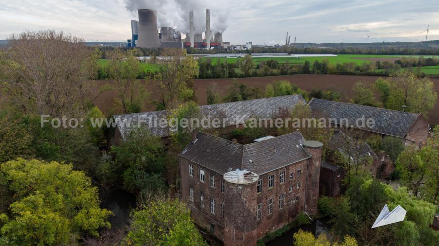 Luftaufnahmen mit Drohne in NRW: Kraftwerke im Rheinland und durch Tagebau verlassene Orte