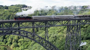 Foto mit Drohne: Kameradrohne in Remscheid für hochauflösende Luftbilder und Luftaufnahmen (Fotos und Videos)