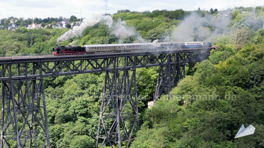 Kameradrohne in Solingen für hochauflösende Luftbilder und Luftaufnahmen (Fotos und Videos)
