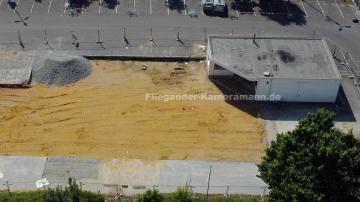 Foto mit Drohne: Drohnenaufnahmen in Wesel der Bauarbeiten vom Abriss des ehemalige Real-Markts