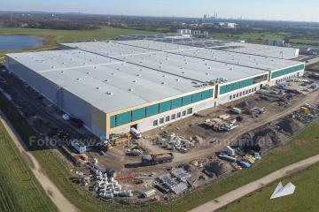 Foto mit Drohne: Luftaufnahmen in Wesel vom neuen Logistikzentrum im Rhein-Lippe-Hafen