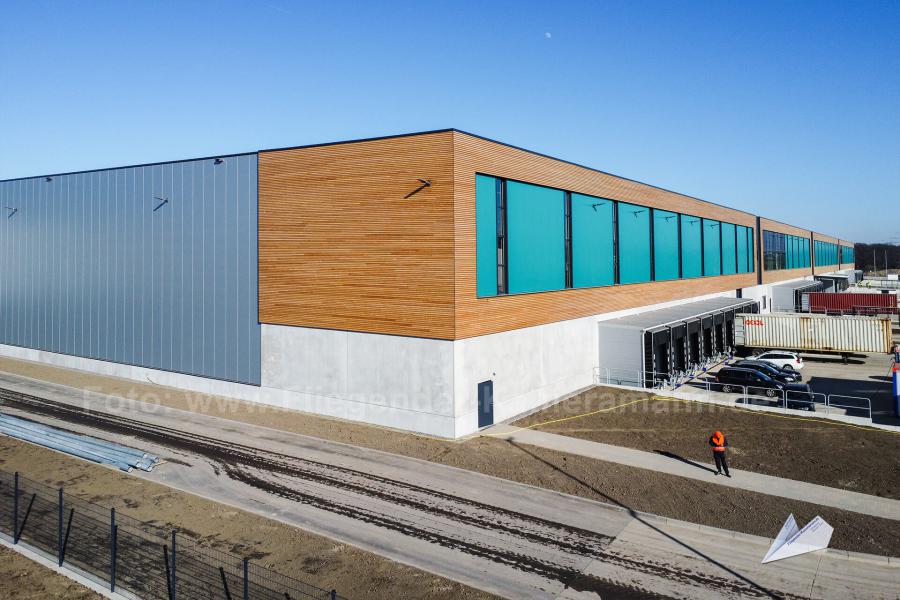 Luftaufnahmen in Wesel vom neuen Logistikzentrum im Rhein-Lippe-Hafen