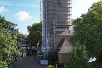 Foto mit Drohne: Drohnenaufnahmen an der Propsteikirche St. Peter und Paul in Bochum