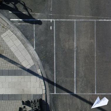 Baustelle Zerbrastreifen Bauarbeiten Luftaufnahme 