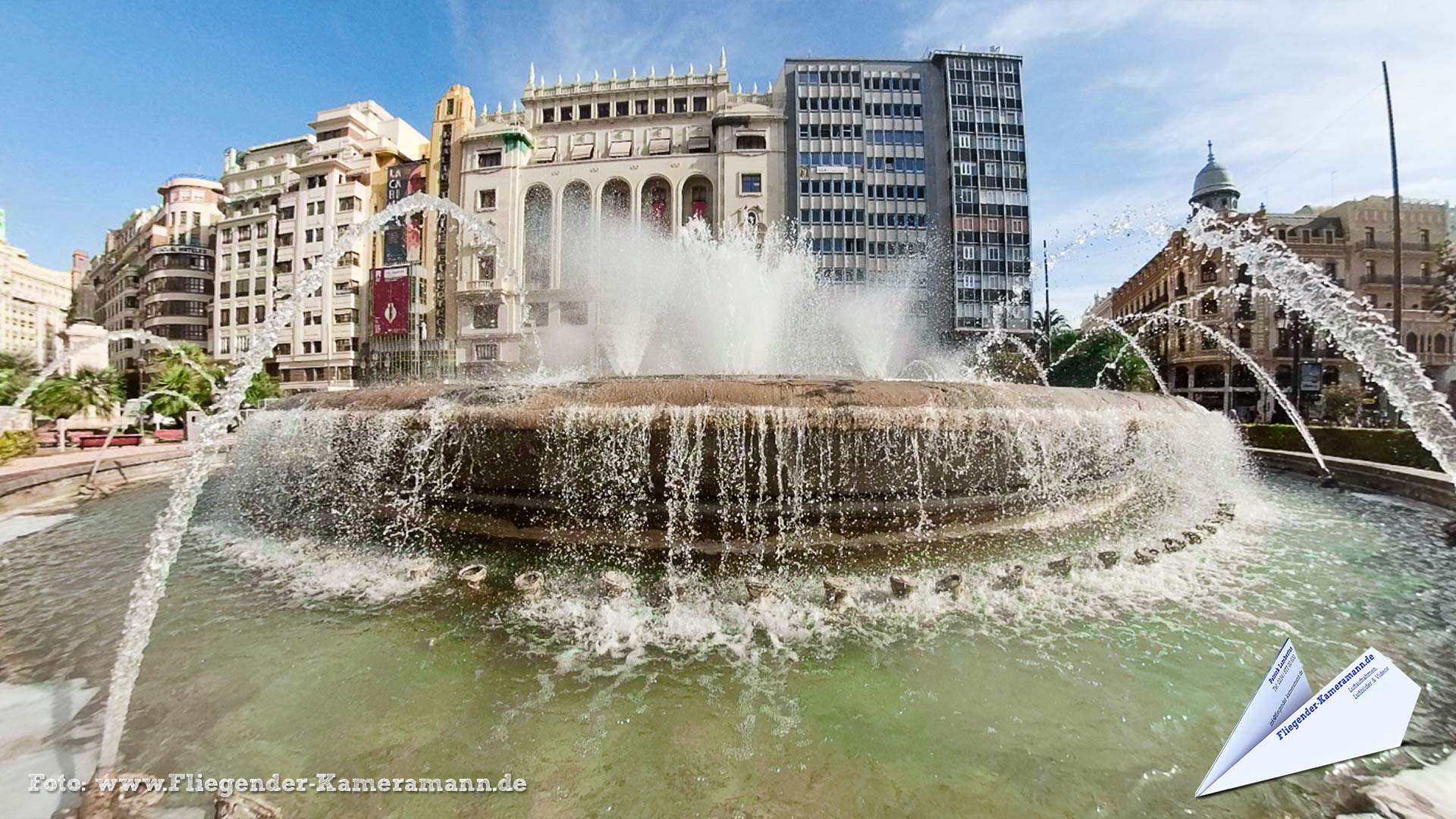Fuente de la Plaça de l'Ajuntament en Valencia(ES) - 360°-Panorama