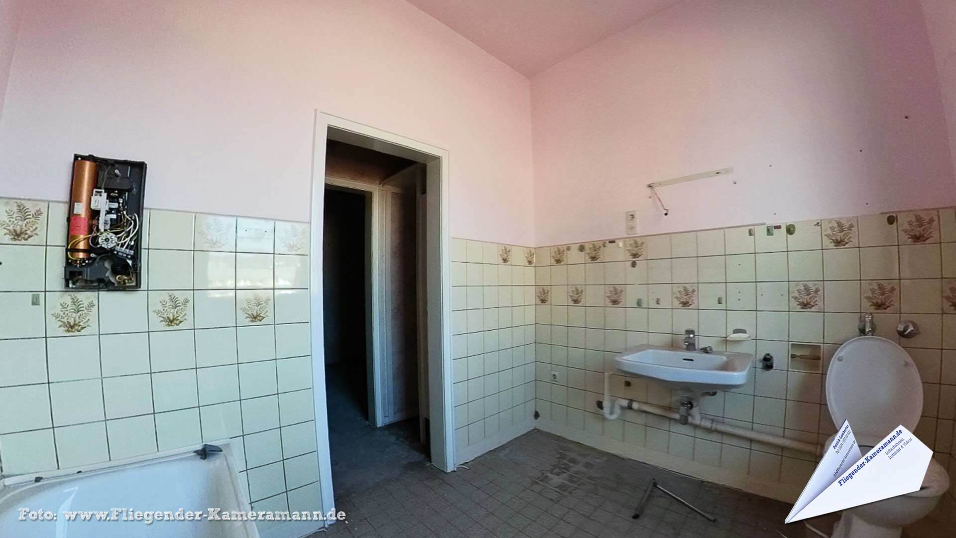 Badezimmer Hausmeister Telekom-Block Bochum - 360°-Panorama