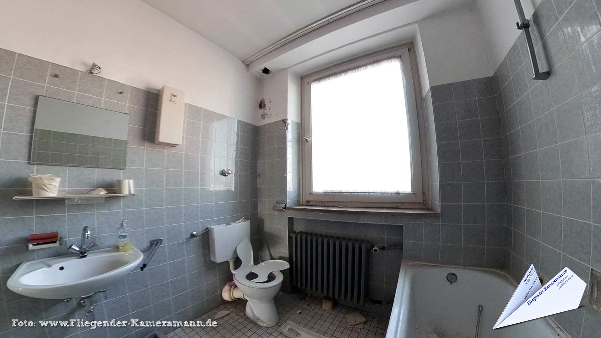 Badezimmer Hausmeister Telekom-Block Bochum - 360°-Panorama