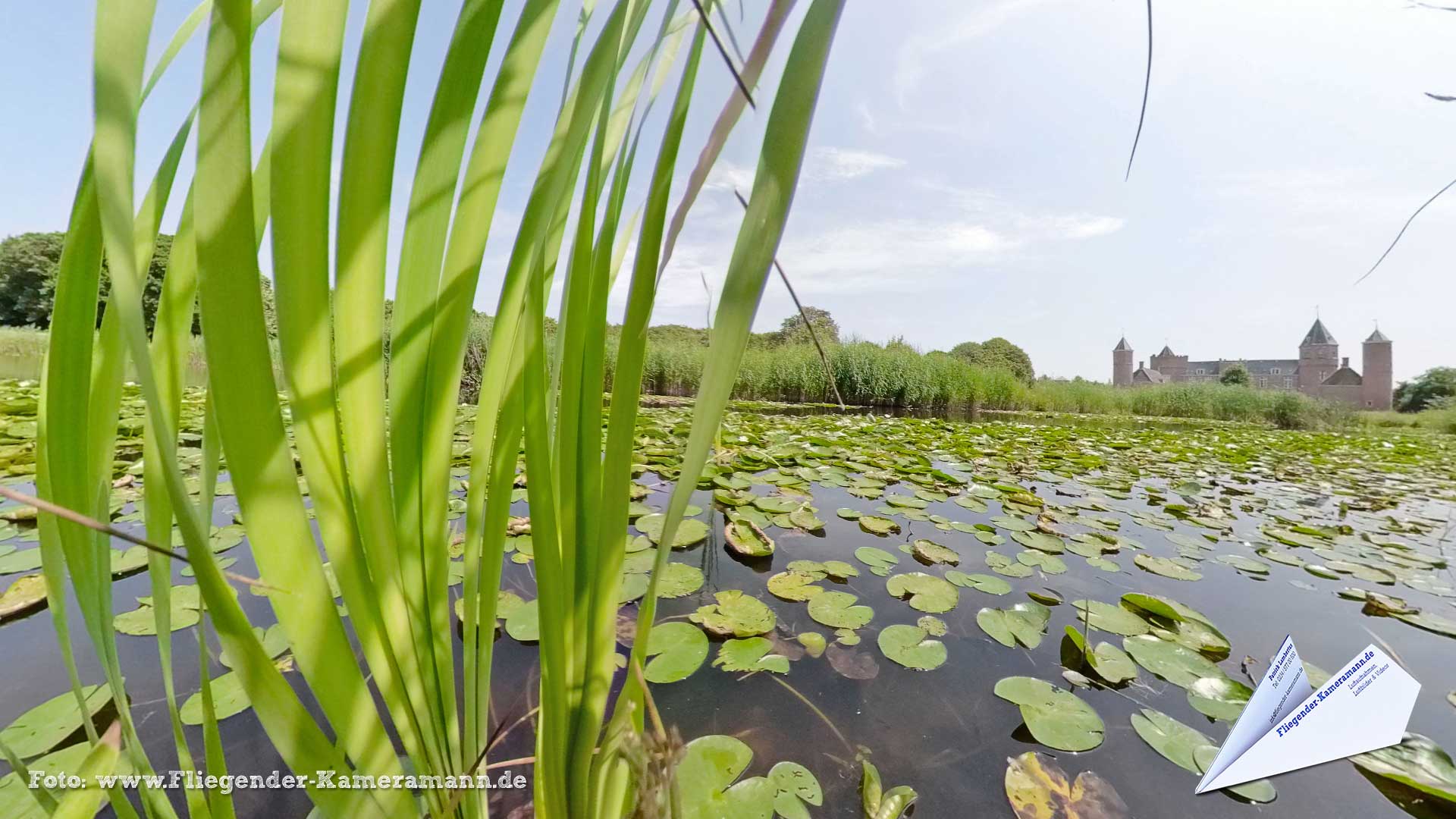 Beschermd landschapsgebied "De Manteling" en Kasteel Westhove in Oostkapelle (NL) - 360°-Panorama