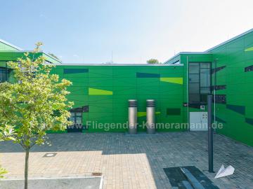 Foto mit Drohne: Luftaufnahmen mit Drohne vom modernisierten Schulzentrum Wiemelhausen in Bochum