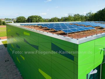 Foto mit Drohne: Luftaufnahmen mit Drohne vom modernisierten Schulzentrum Wiemelhausen in Bochum