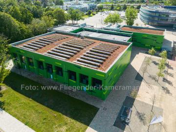 Foto mit Drohne: Luftaufnahmen mit Drohne vom modernisierten Schulzentrum Wiemelhausen in Bochum