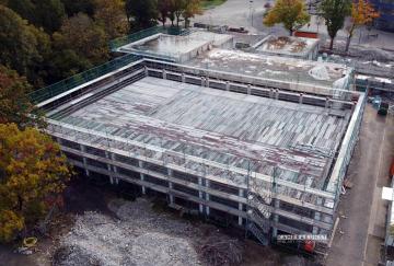 Foto mit Drohne: Luftaufnahmen mit Drohne vom modernisierten Schulzentrum Wiemelhausen in Bochum