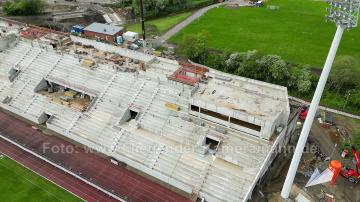 Foto mit Drohne: Luftaufnahmen der Umbauarbeiten am Lohrheidestadion in Bochum-Wattenscheid