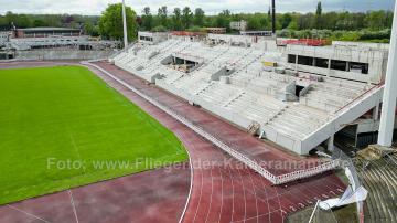 Foto mit Drohne: Luftaufnahmen der Umbauarbeiten am Lohrheidestadion in Bochum-Wattenscheid
