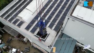 Foto mit Drohne: Luftaufnahmen für Videoproduktion bei Großtransport einer 2000-Kilo-Netwon-Zugprüfmaschine in Essen